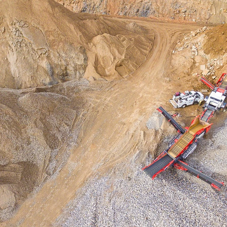 Les avantages des mini grues dans le secteur de la construction